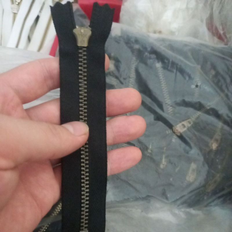 Khóa quần đồng ykk tổng chiều dài 15cm 16cm đủ các màu