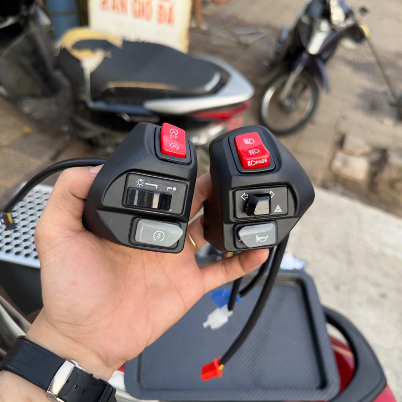 Cùm NVX Nút Đỏ Đã Mod Jack Ex135