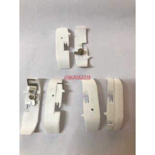 Đế chân vịt nhựa vắt sổ 4 chỉ