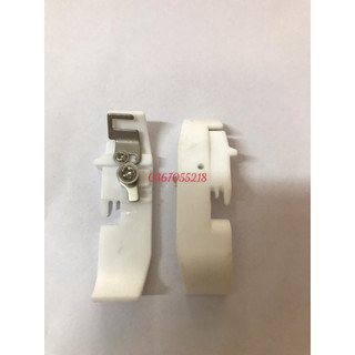 Đế chân vịt nhựa vắt sổ 4 chỉ