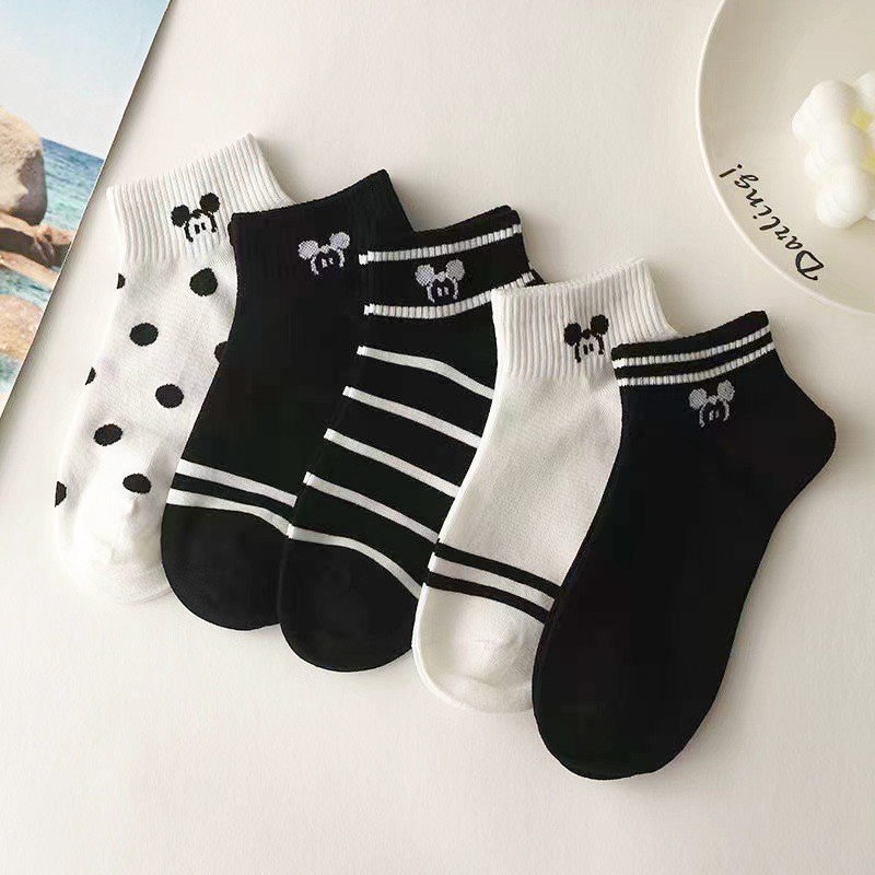 Tất nữ cổ ngắn cute họa tiết hình Mickey đen, vớ nữ cổ thấp vải cotton phong cách vintage style hàn quốc Howdy N01