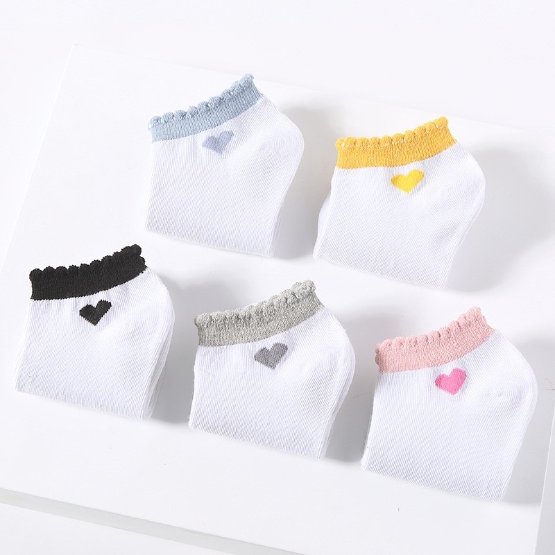 SET 5 ĐÔI - Tất Nữ, Vớ Nữ Cổ Ngắn Họa Tiết Hình Trái Tim Tone Màu Trắng kute Hàn Quốc