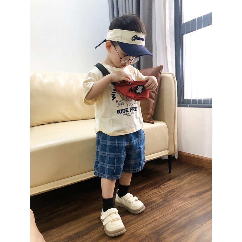 Quần bò dáng lửng kẻ xanh