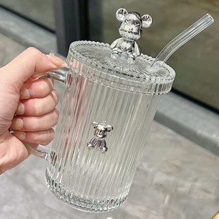 Cốc thuỷ tinh gấu bearbrick kèm nắp và ống hút siêu sang