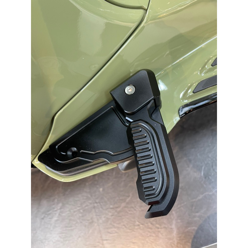 Gác chân cao cấp Vespa CNC