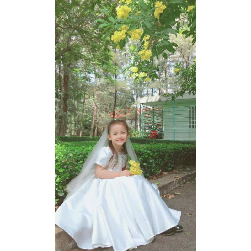 Đầm váy công chúa cho bé gái, váy trắng, dáng xòe, kiểu dáng váy thiết kế xếp li ngực phong cách Korea -  Cali house