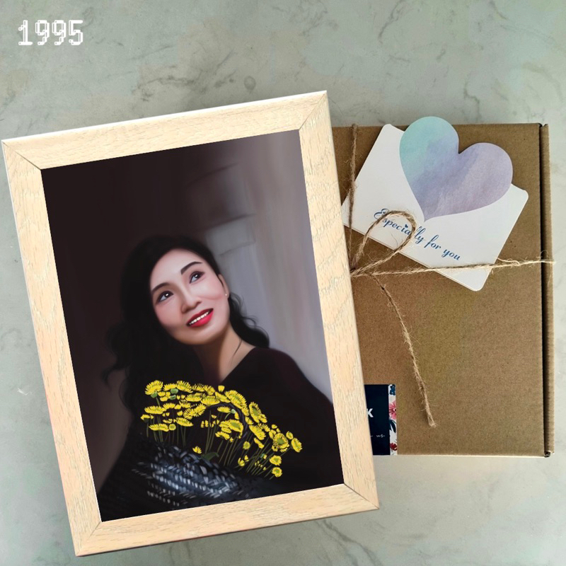 Quà Tặng Tranh Chân Dung Vẽ Theo Yêu Cầu