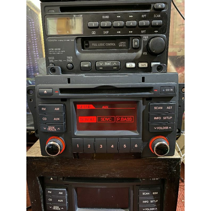 Đầu phát nhạc xe kia forte radio 1 disk AUX/USB.