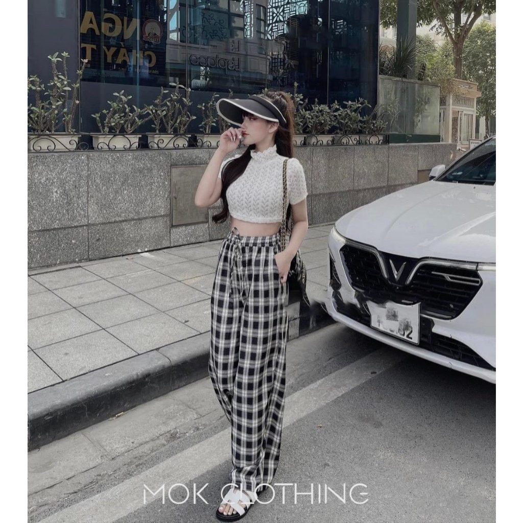 Set đồ nữ áo thun len ren hoa cổ lọ ngắn tay croptop phối quần suông dài kẻ sọc phong cách hàn quốc trẻ trung năng động