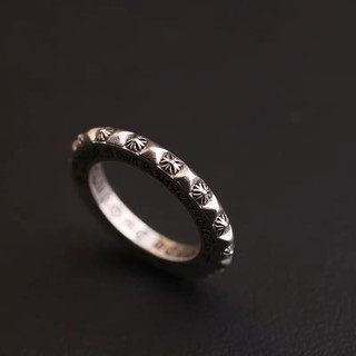 Nhẫn chrome hearts dạng bé