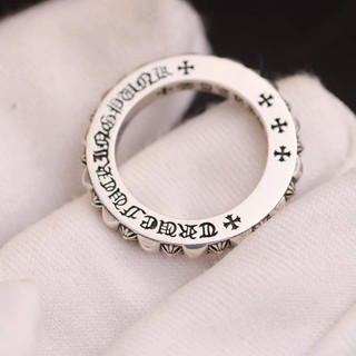 Nhẫn chrome hearts dạng bé