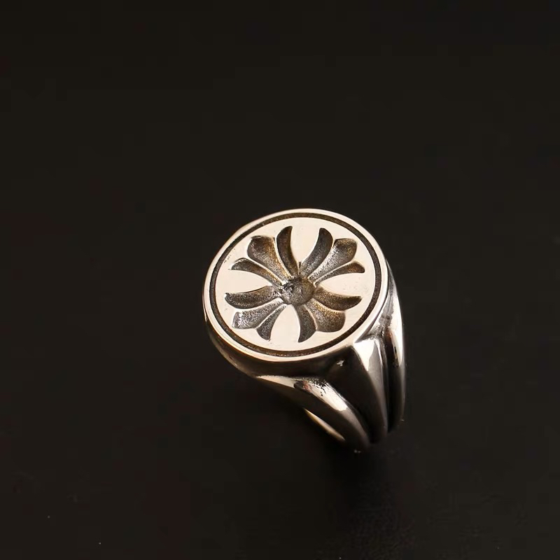 Nhẫn Chromehearts Cross