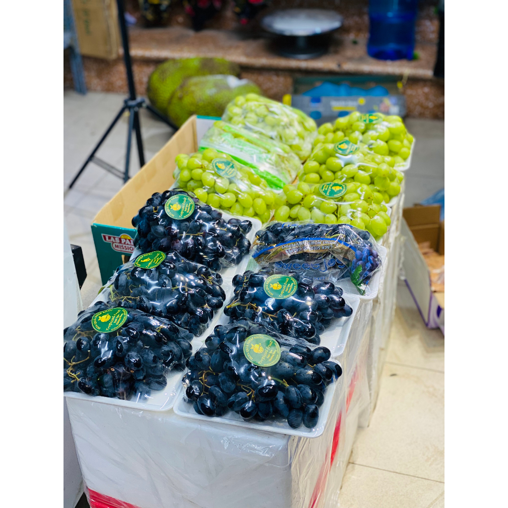 1KG Nho Đen Sweet Siêu Giòn Ngọt Không Hạt, Không Chát Vỏ Tươi Ngon Cứng Quả
