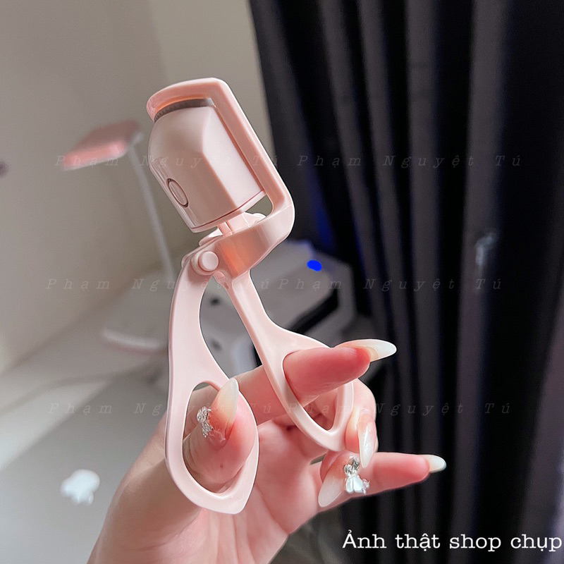 Kẹp mi điện thông minh nhỏ gọn tiện lợi giúp mi cong lâu dễ sử dụng