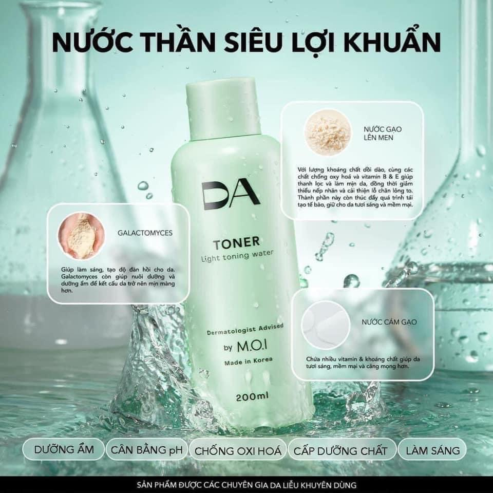 COMBO SỮA RỬA MẶT + NƯỚC THẦN TONER - DA by MOI Cosmetics HỒ NGỌC HÀ - Hàng chính hãng