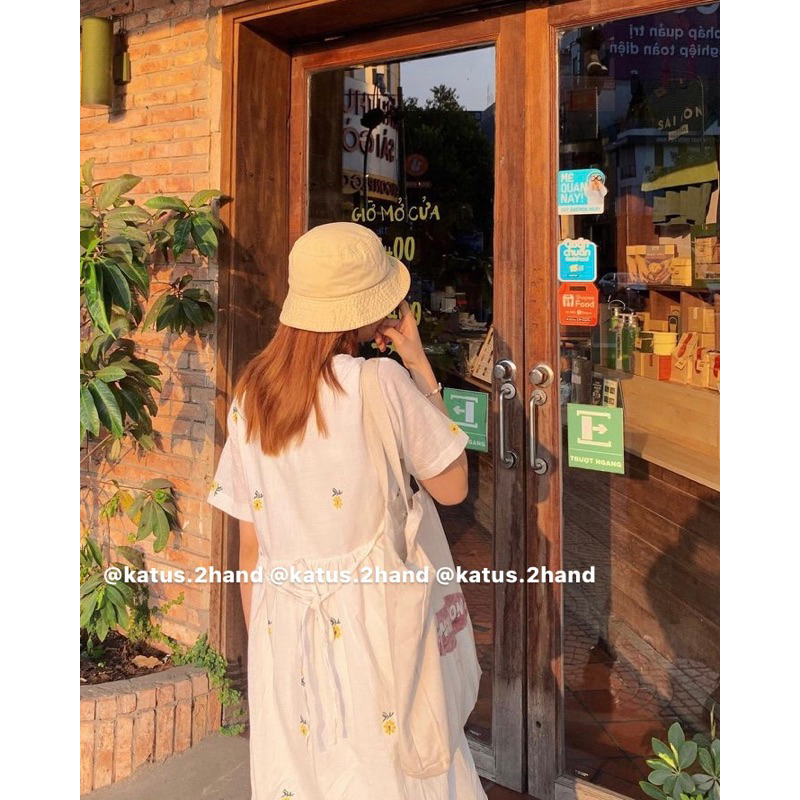 Váy Babydoll hoa cúc chất đũi thô xước/ Đầm váy dáng dài thêu hoa đũi xước thắt eo ullzang