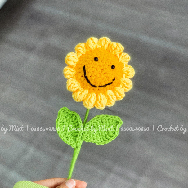 Bông hoa hướng dương mặt cười bằng len handmade đan móc thủ công làm quà tặng, trang trí