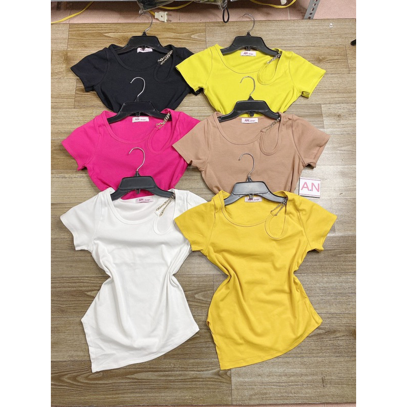 Áo thun body tay ngắn phối xích