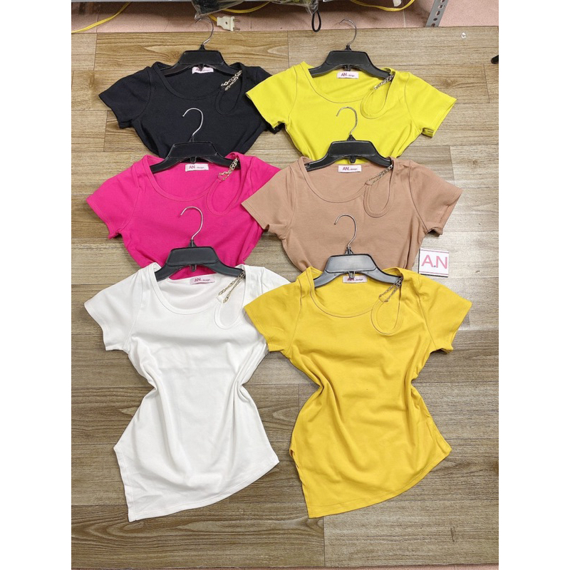 Áo thun body tay ngắn phối xích