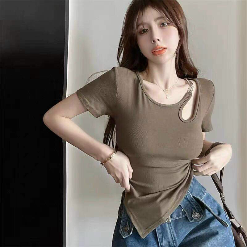 Áo thun body tay ngắn phối xích