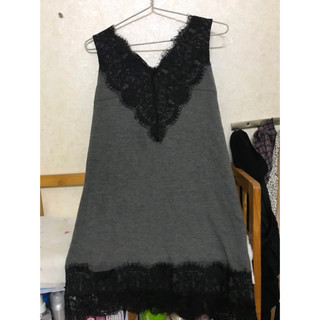 Váy thun size S phối ren hiệu Nhật