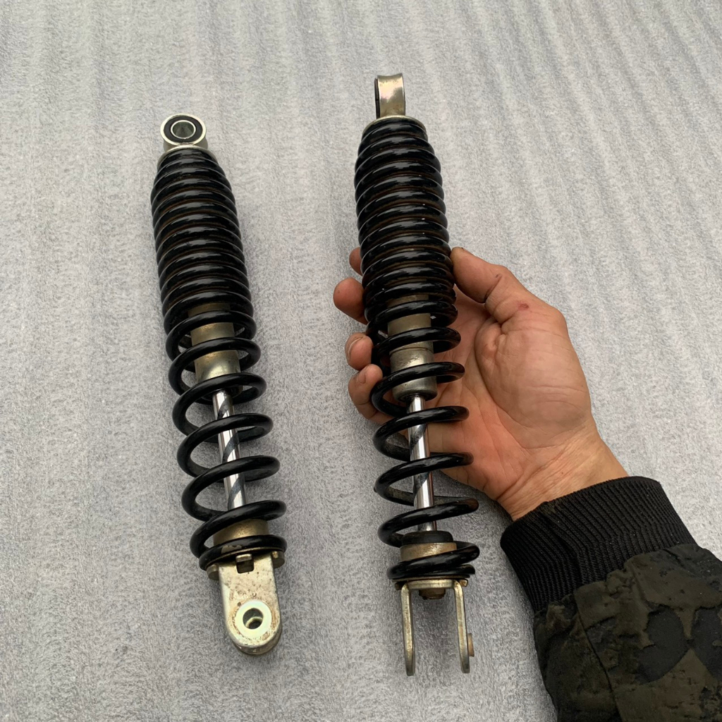 Thụt sau NOUVO 5 sx /GIảm xóc sau  YAMAHA novo5 sxchính hãng mới 97%