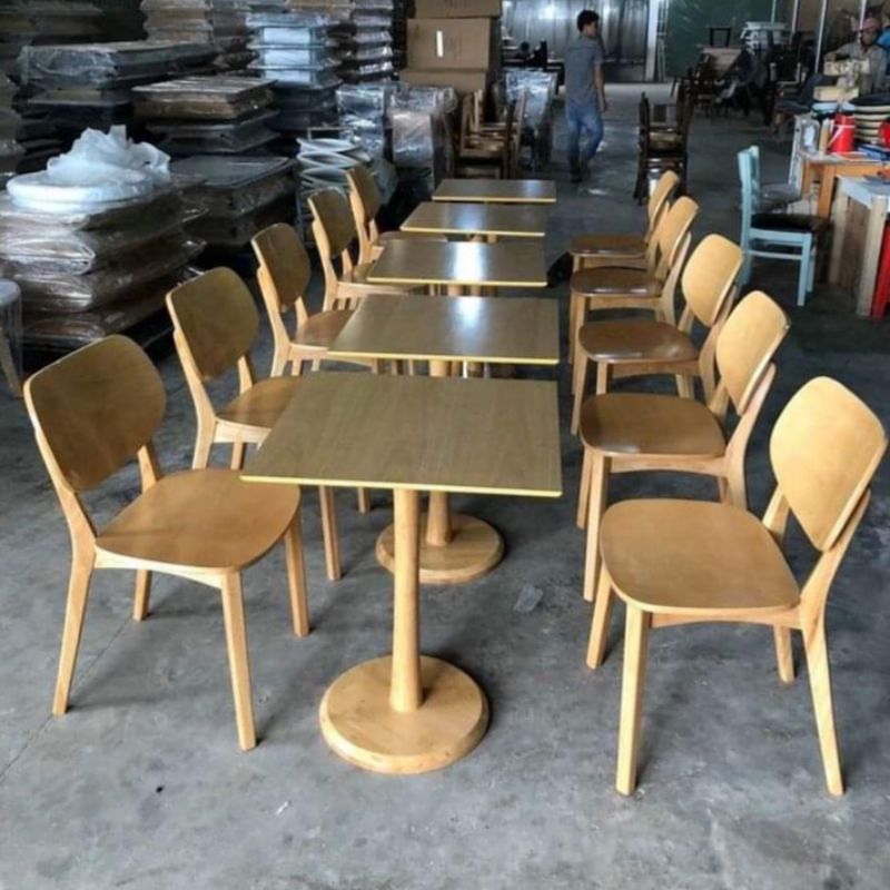 Bàn cafe chân gỗ đế tròn
