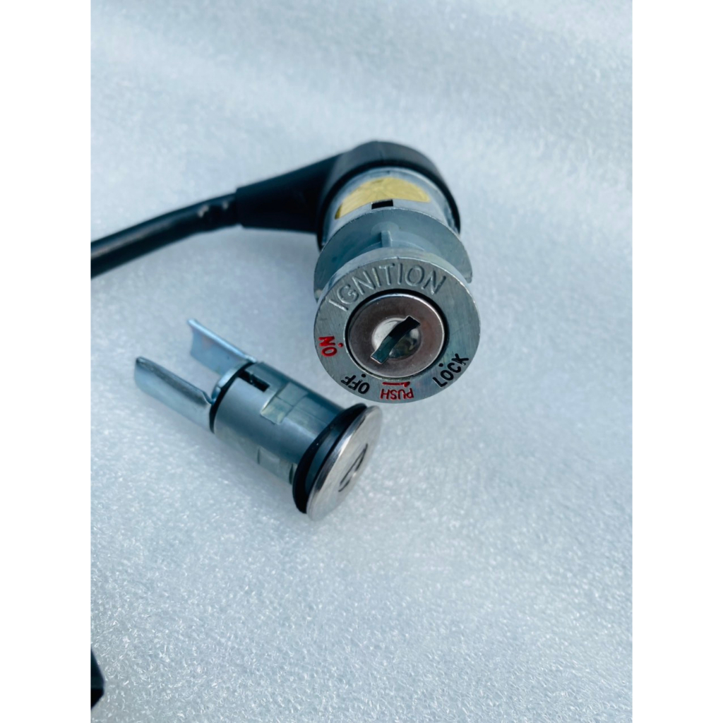 BỘ Ổ KHOÁ XE DREAM