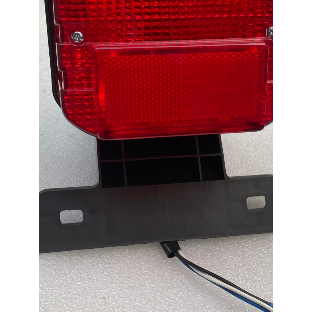 ĐÈN HẬU  XE WIN 100