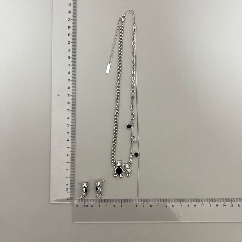 Dây chuyền chocker thỏ phối đá cá tính