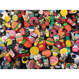Jibitz Charm Sticker Gắn Dép Sục Crocs Hình Gắn 3D Siêu Nhân Người Nhện Elsa Uni Corn Pony Hello Kitty