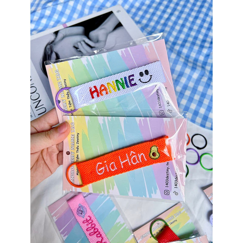Nametag cotton, móc khoá thêu tên theo yêu cầu