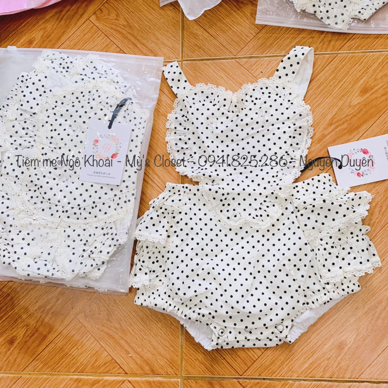 Yếm chip chấm bi trắng siêu đẹp cho bé