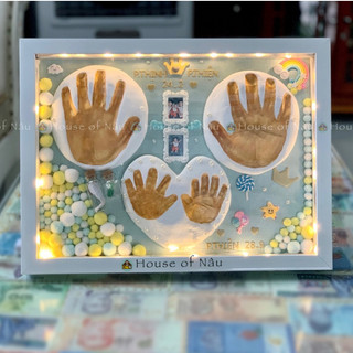 Bộ khung ảnh in dấu tay chân cho bé/Lưu giữ tuổi thơ bé size 33x38 NAU 2AE