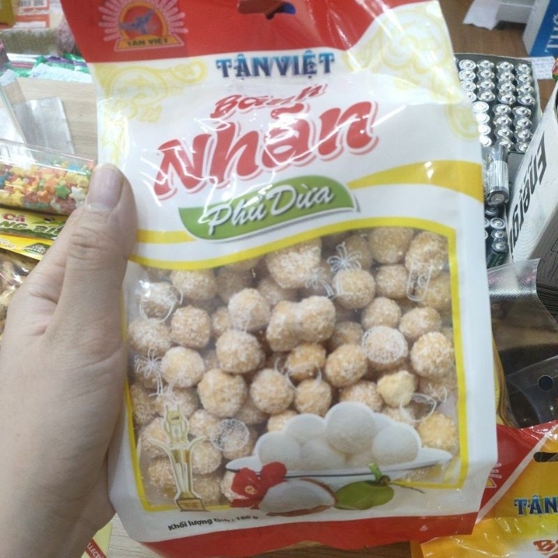 Bánh nhãn phủ dừa Tân Việt 160g