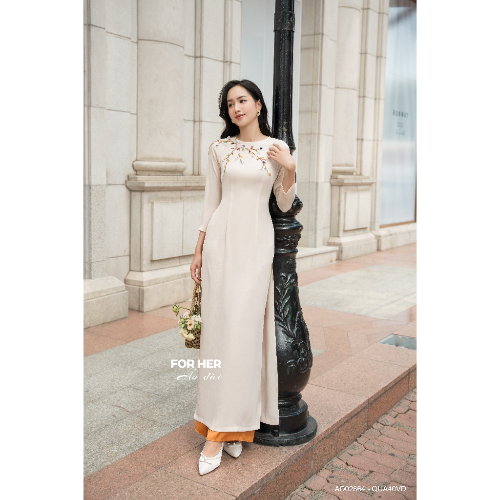 Áo dài thêu Thanh Liễu kem AD02664