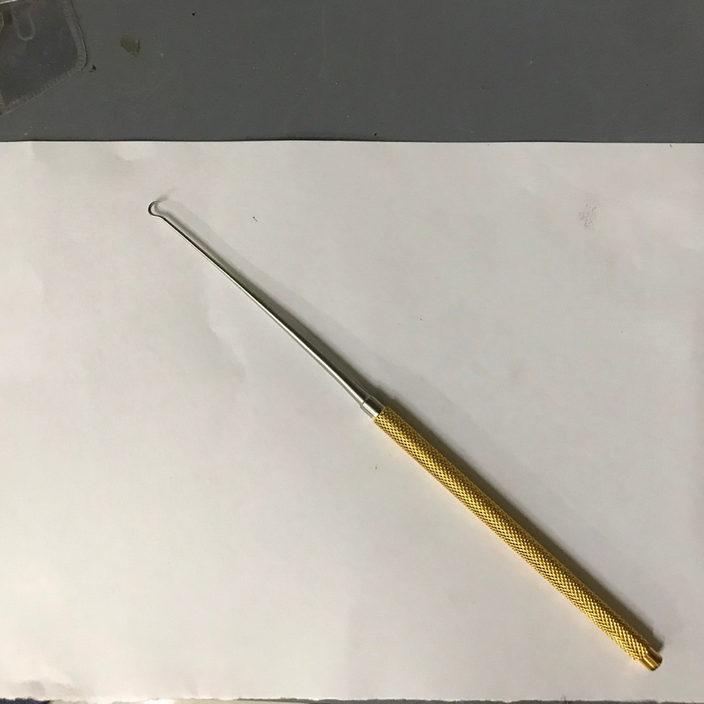 Móc thẩm mĩ 1 đầu chuôi vàng