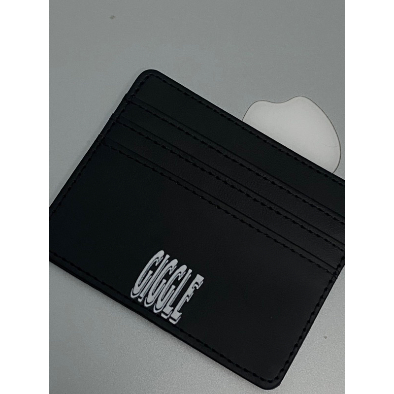 Holder card logo GIGGLE