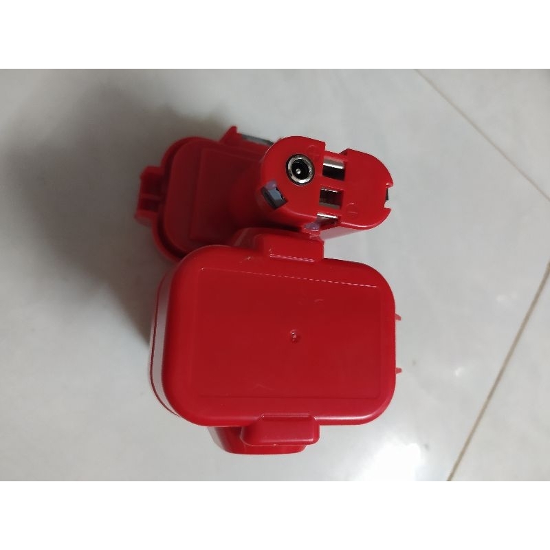 Pin Makita 9.6v dung lượng 2500mah