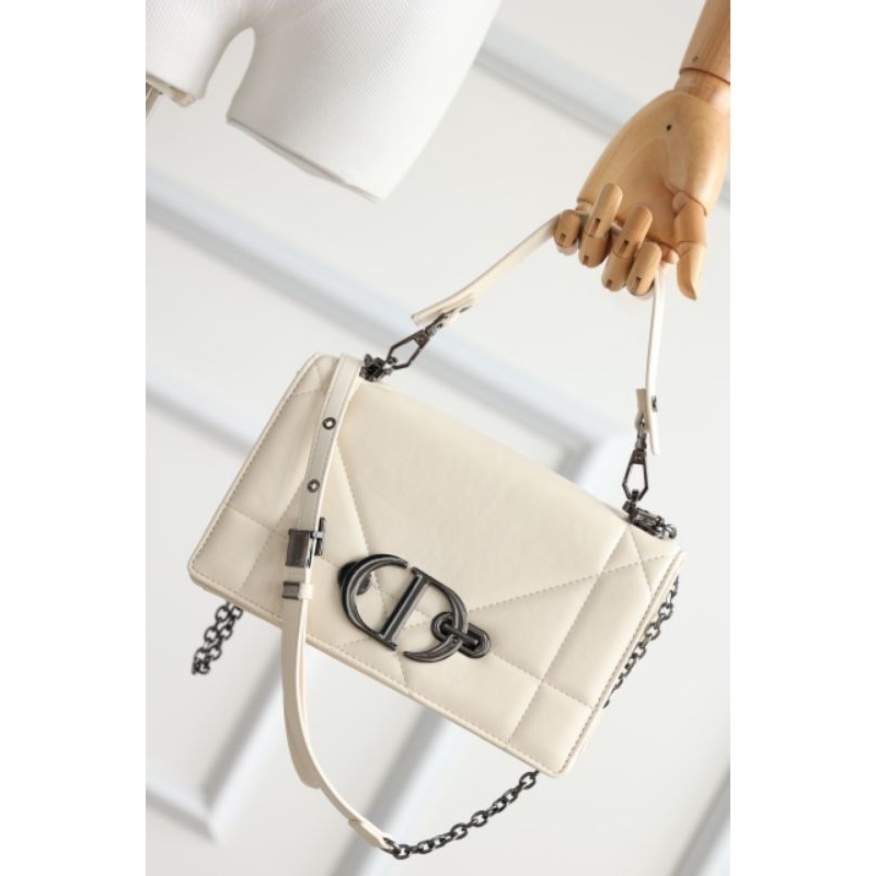 Túi xách nữ D.I montaigine sz25cm chất liệu da cực đẹp mềm mướt tag chì fullbox nam châm