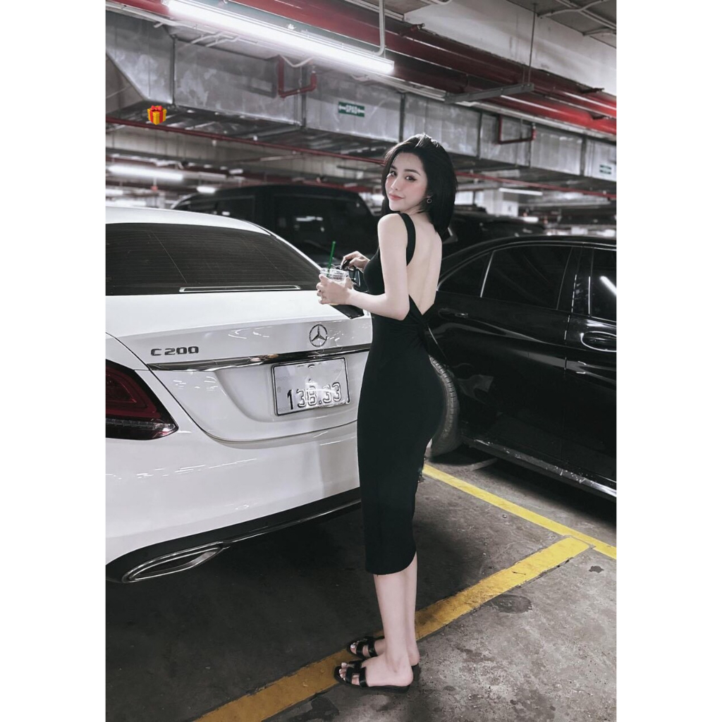 Đầm body gân 2 dây cổ U hở lưng nhọn sexy