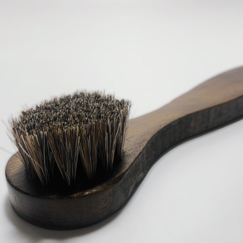 Bàn Chải Lông Ngựa Đầu Tròn Cán Dài chuyên dung lấy Sáp, Kem - Vệ sinh Giày Da & Đồ Da