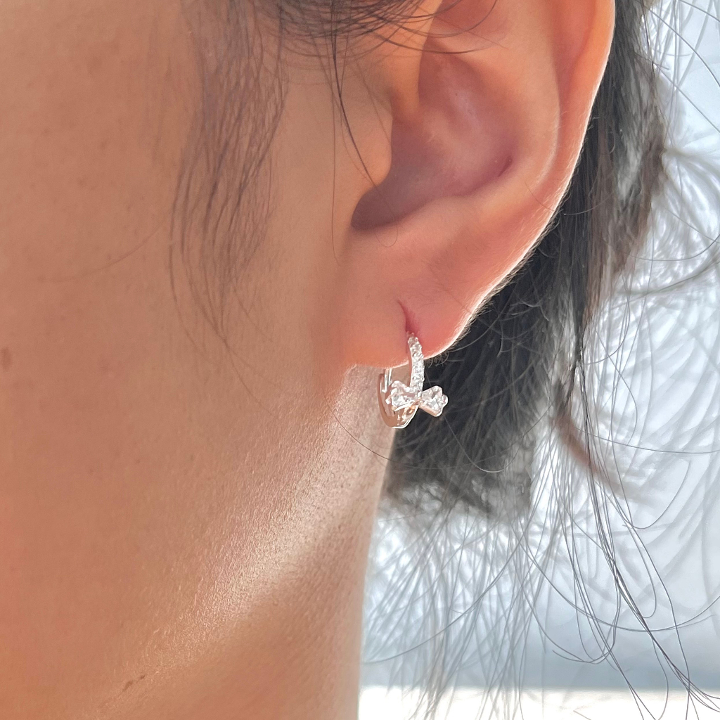 Khuyên tai nữ bông tai nữ bạc ta vòng cong móc nơ đính đá ver 2 KB154 Cá jewelry