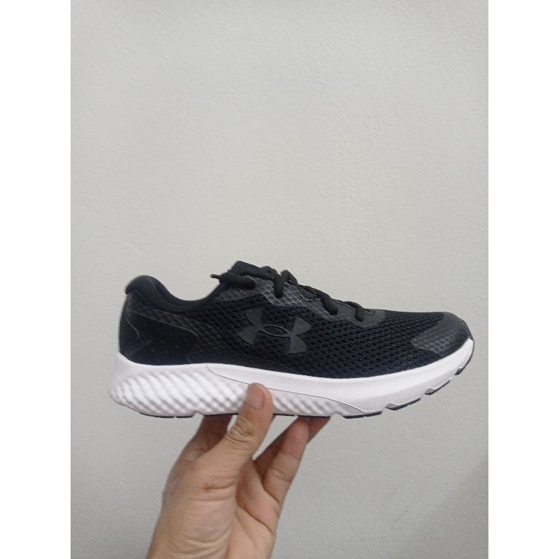 Giày  under armour nam, nữ xuất dư.