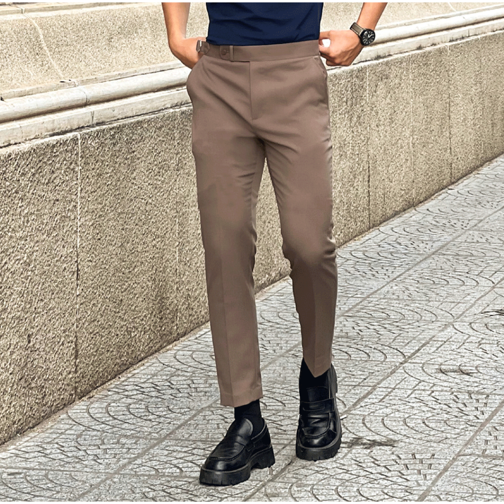 QT013-1 Quần Tây Khaki Nam DOCAS Vải Cotton Màu Nâu Phom Slim Crop