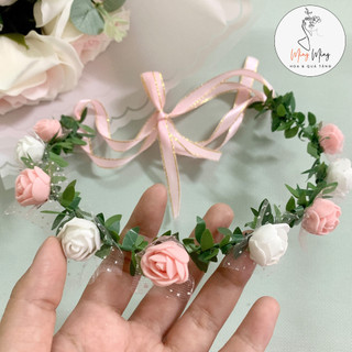 Vòng hoa đội đầu kỷ yếu