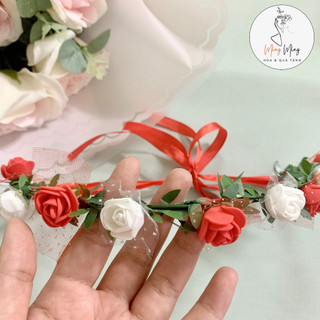 Vòng hoa đội đầu kỷ yếu
