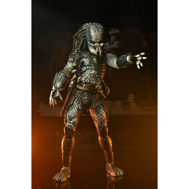 Mô hình NECA Ultimate Elder Predator có sẵn