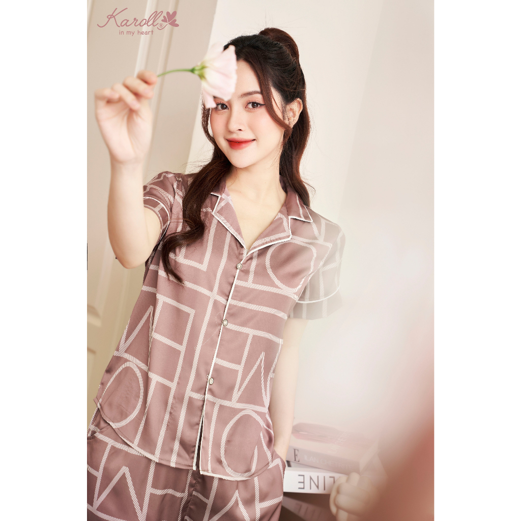 Karoll bộ lụa luxury áo cộc quần đùi NH23.040