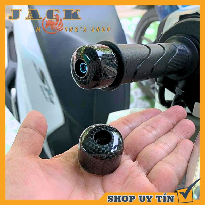 Cặp gù tay lái carbon Fiber chống rung dùng cho mọi loại xe tặng kèm ốc Inox có sãn giao ngay